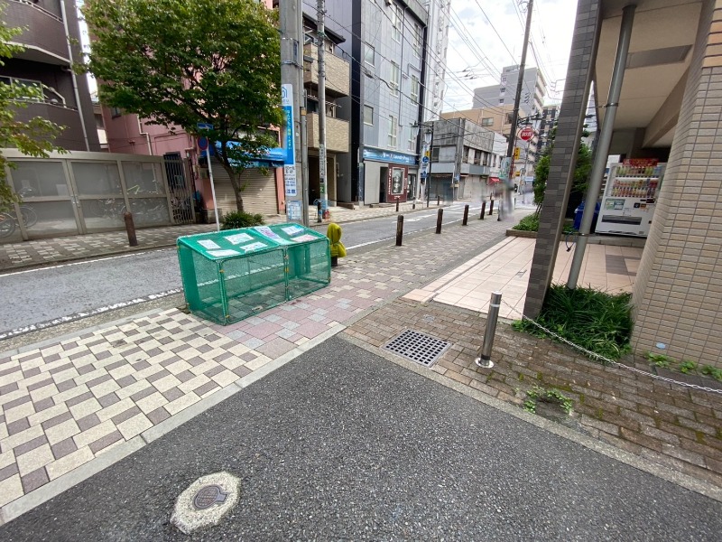 プログレス2階 地域ゴミ集積場