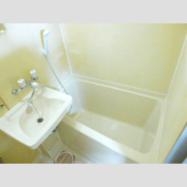 ヴィラ中山　A棟113号室 113 ユニットバス