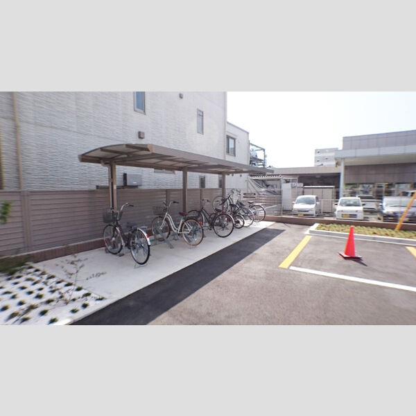 VILLA MISTRAL308号室 駐輪場