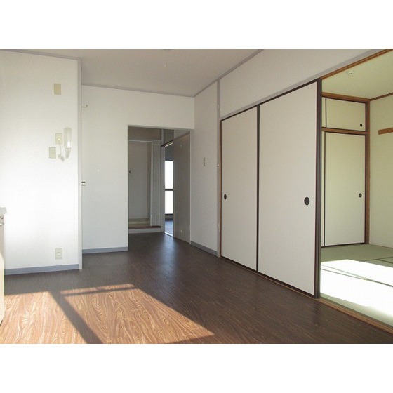 クレール１８0303号室 リビング