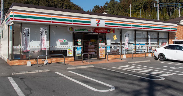 こもれびの丘のオリビア 【コンビニエンスストア】セブンイレブン 青梅四小前店まで1308ｍ