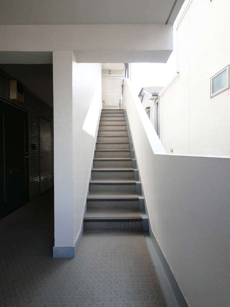 クリオ根岸弐番館2階 外観