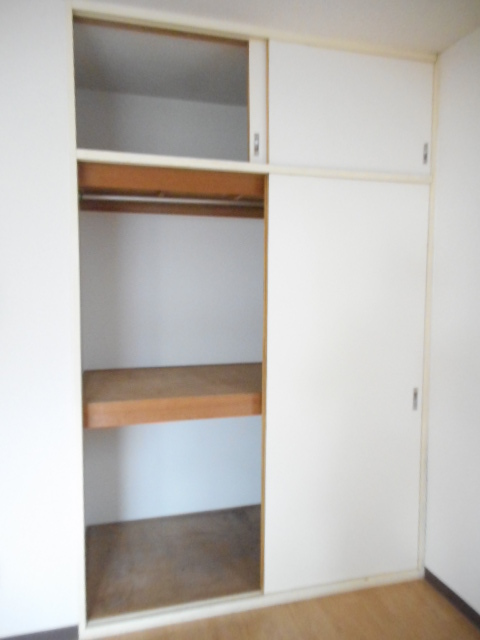 サンライズ東中野 収納