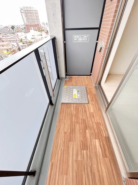レジディア三軒茶屋Ⅲ バルコニー