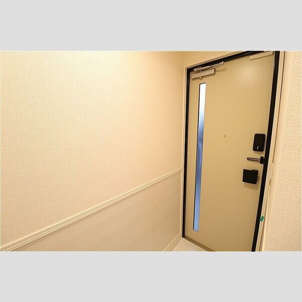 ニーナサクレ 玄関