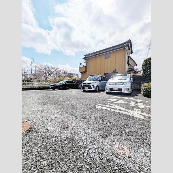 グレイスOJIMA　C 駐車場