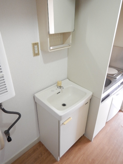 カルタス２１菊川 独立洗面台つき☆