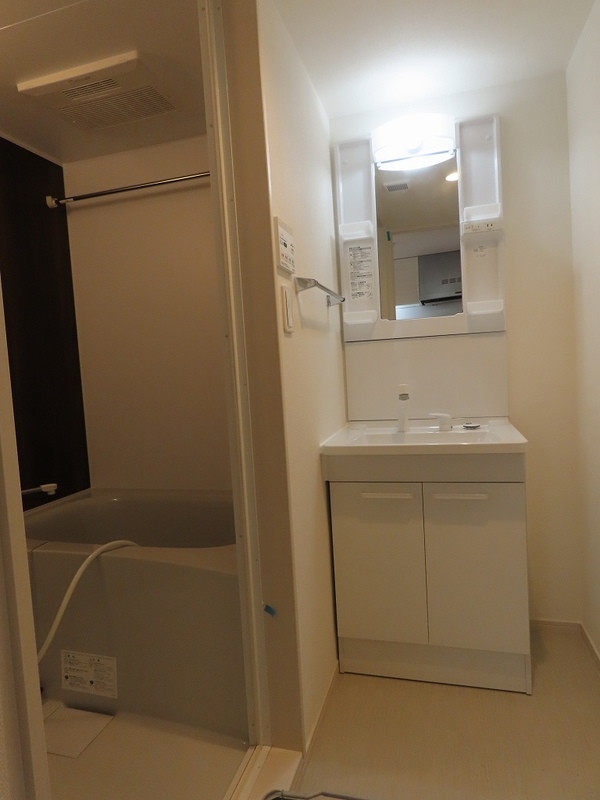 リブリ・スズマル 洗面