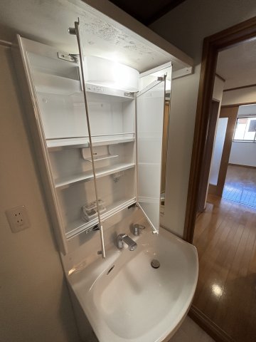 ランドステージ ３面鏡！