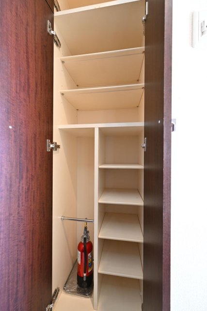 ドルチェ月島・弐番館11階 靴入