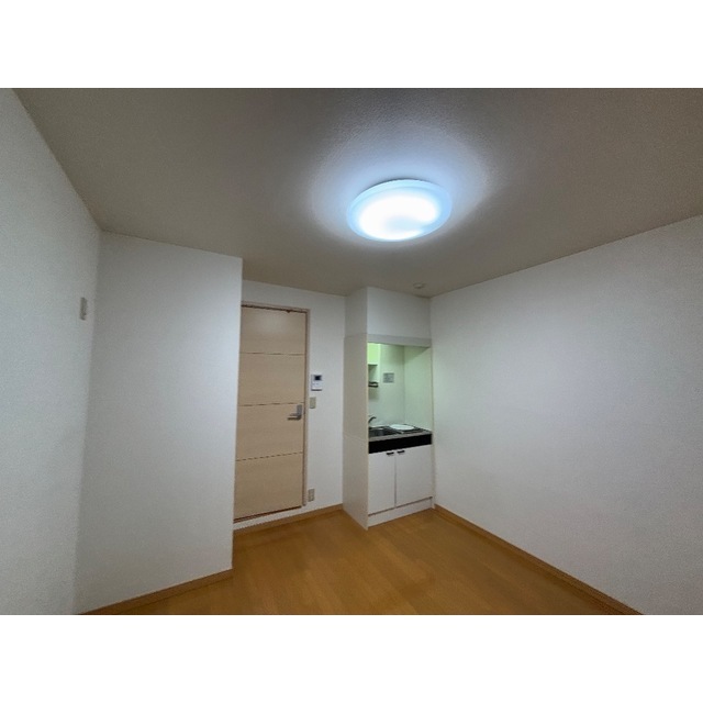 FLAT5川崎大師206号室 リビング