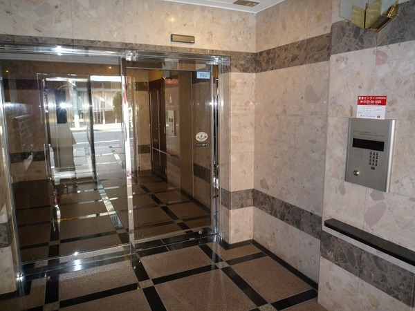 菱和パレス池袋本町202号室 エントランス