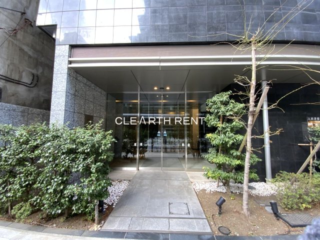 コンシェリア虎ノ門＜ＴＯＫＹＯ ＰＲＥＭＩＵＭ＞5階 植栽豊かなエントランス