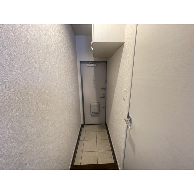 サニーグレイス国立205号室 玄関