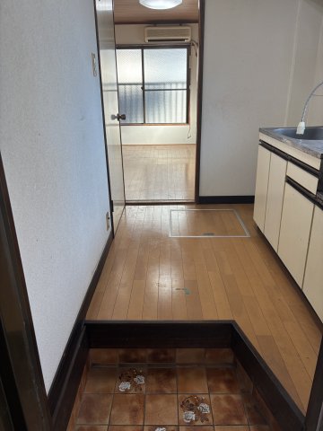 コーポ辰巳 玄関