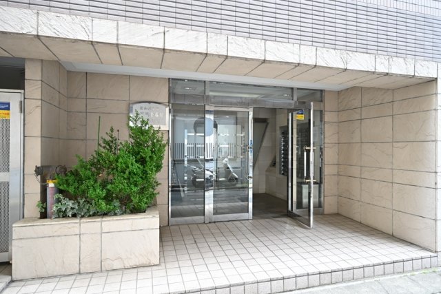 菱和パレス渋谷西壱番館 エントランス