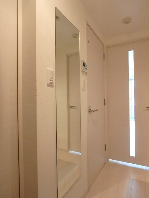 グランド・ガーラ代々木参宮橋3階 姿見鏡