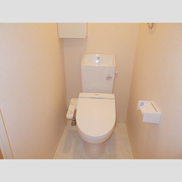 ベラカーサⅥ 温水洗浄暖房便座付トイレ