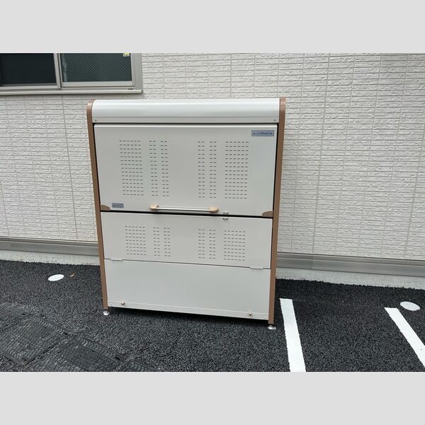 セレスティア大谷田311号室 ゴミストッカー