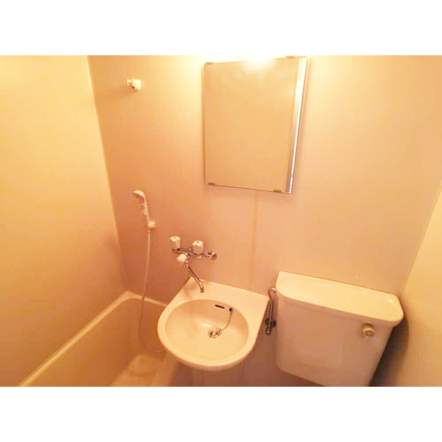 ポルシェ的場 内観