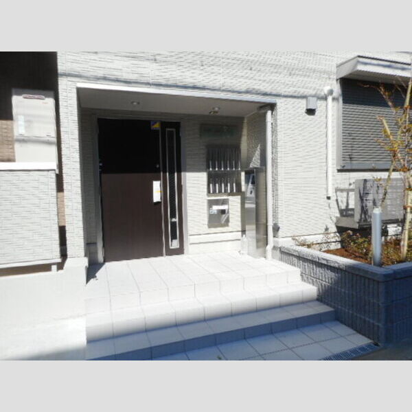 パークサイド・ハナ オートロック付エントランス