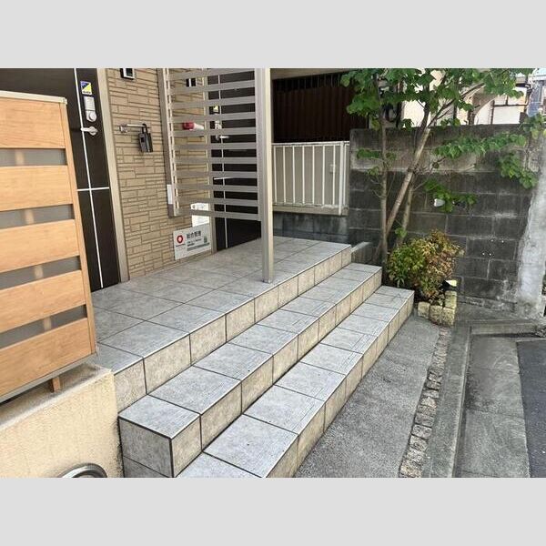 アミティエ本町 エントランス
