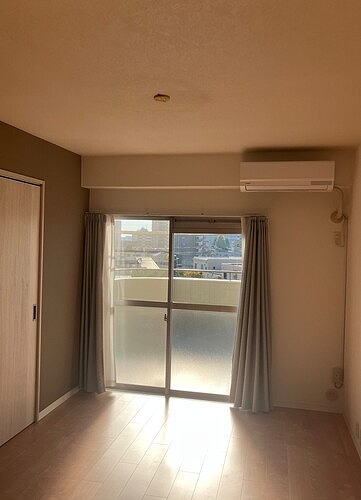 コンド川口 リビングダイニング