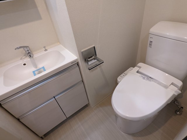 プレミアムキューブ新中野 トイレ