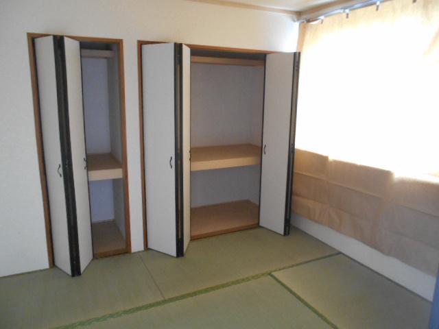 ラルジュ・アイ2階 内観