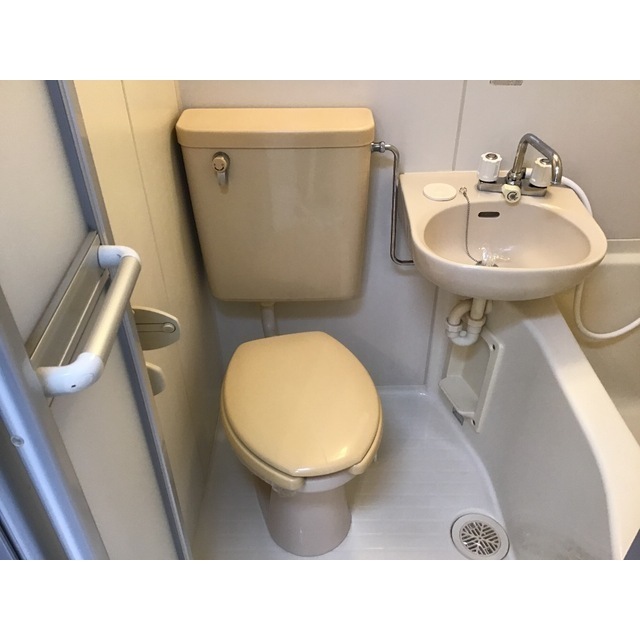 シャトール田口片倉302号室 内観