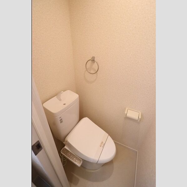 第2上原ハイツ101号室 温水洗浄暖房便座