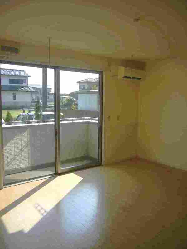 コンフォートルミナスＡ リビング