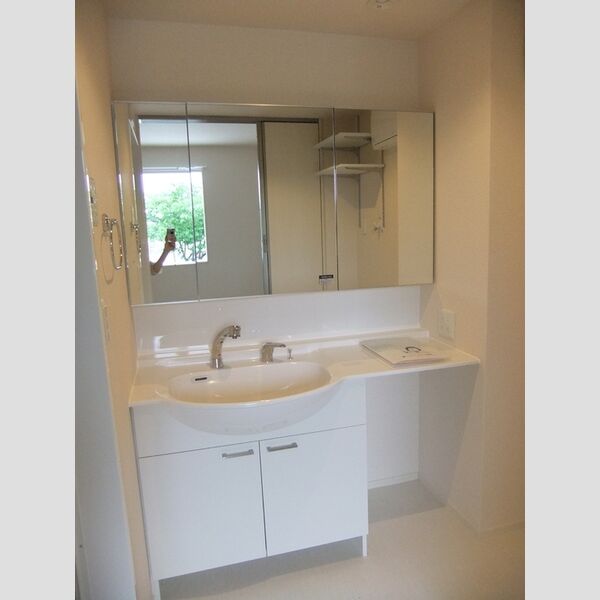 ヒルズ　B 洗面所