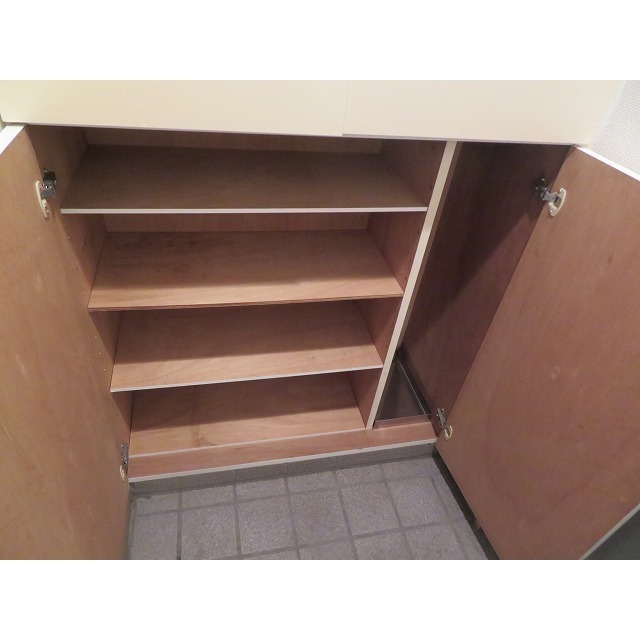 アーク板橋 シューズボックス