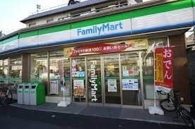 カーム椎名町Ⅱ1階 ファミリーマート豊島池袋三丁目店