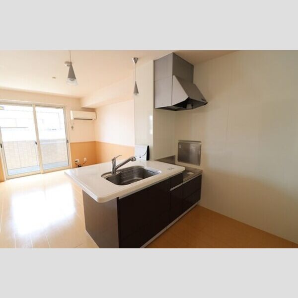 リーベン202号室 対面キッチン