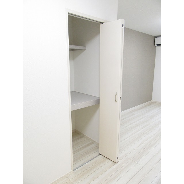 デュラカーサ セブン 内観