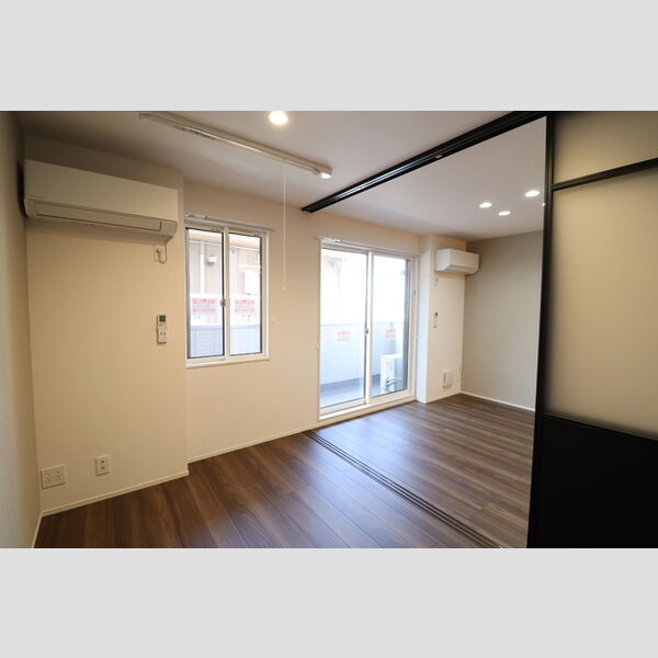 D-ROOM弁天Ⅳ302号室 洋室