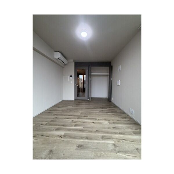The　Residence　Ichigayadaimachi402号室 リビング
