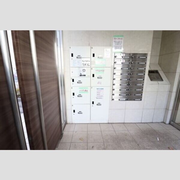 おおたかの森グラナリー405号室 宅配ボックス