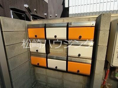 ＡＷプレックス新井2階 エントランス