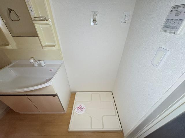 ルミエール102号室 洗濯機置場