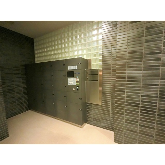 南青山テラス常盤松フォレストC棟 宅配ボックス　2019.9撮影