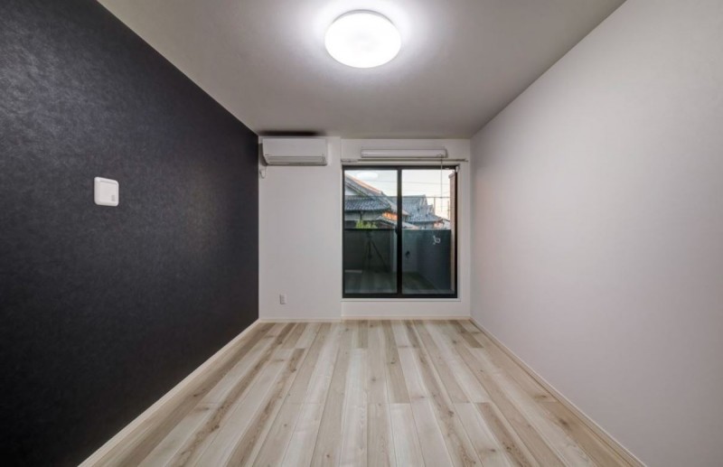 ＣＲＡＳＴＩＮＥ西堀８丁目Ｃ リビング