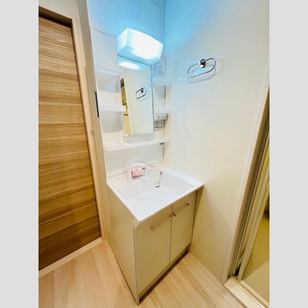 エクセリア湘南 洗髪洗面化粧台