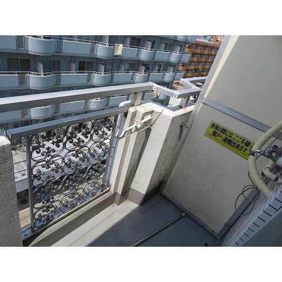 エレガンス綾瀬５0605号室 バルコニー