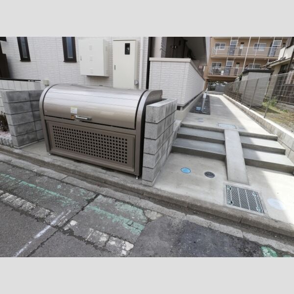 アーリントンハイツ矢部 ゴミストッカー