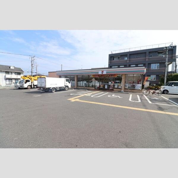 ARTEMIS102号室 セブンイレブン伊奈栄店