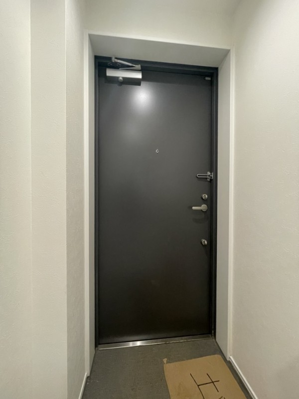 ＬＵＦＴ　ＡＳＡＧＡＹＡ地下1階 玄関