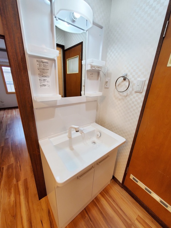 幸眞ビル1階 独立洗面台